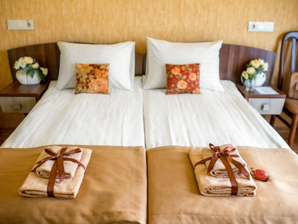 Hotel&SPA Restaurant Pysanka Lviv Chambre photo